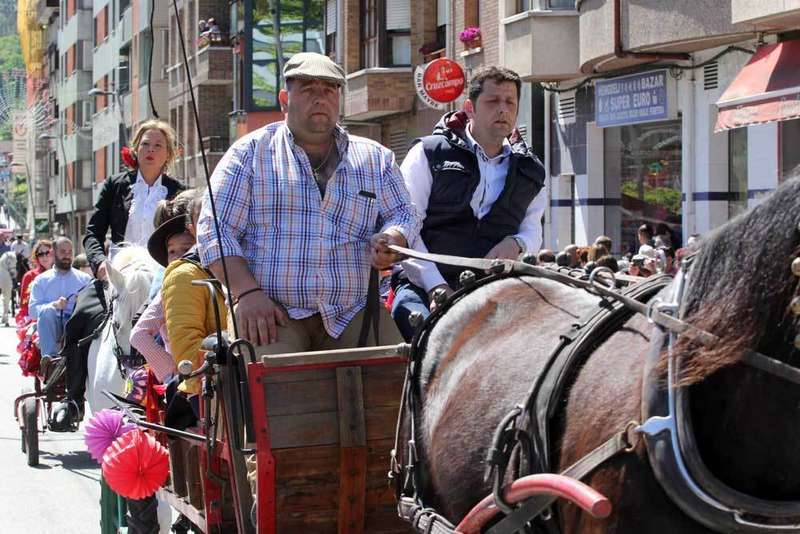 feria-abril-caballos-infiesto